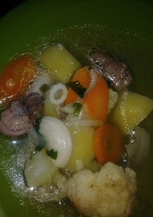 Foto resep Sop ayam markoni seger simpel