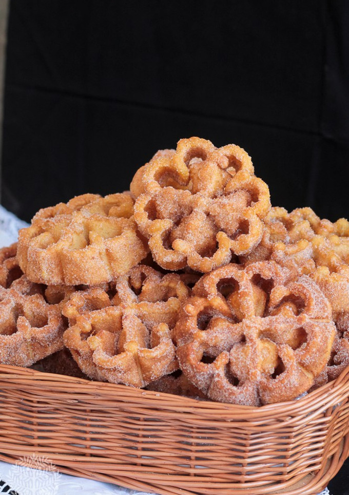 Una foto de Papajotes o flores fritas