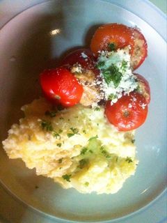 Una foto de Tomates al horno con relleno de berenjena