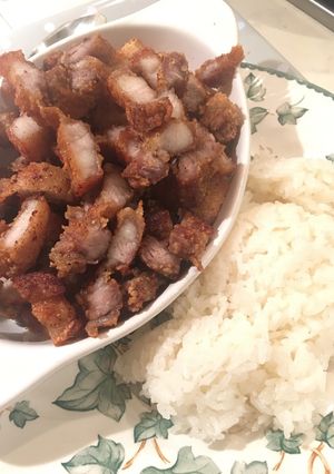 รูปของ หมูสามชั้นทอดน้ำปลา🐷 แบบเร่งด่วน