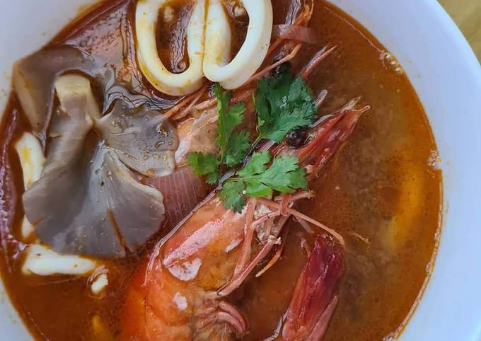 Tom Yum Seafood