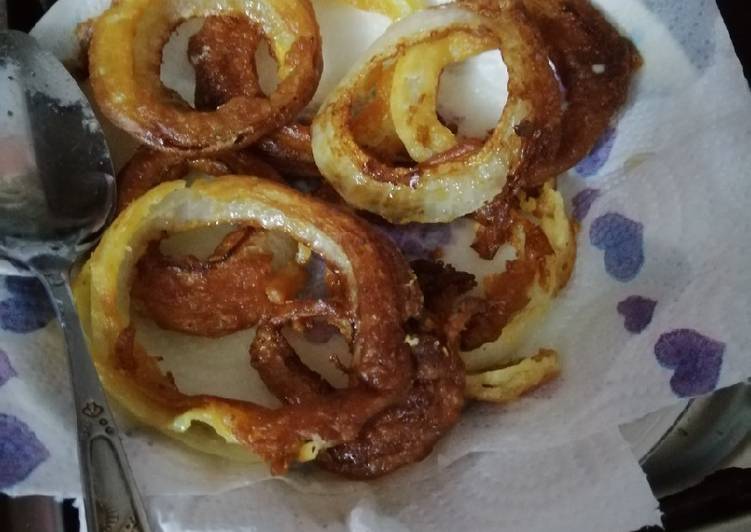 بصل مقرمش بطريقة المطاعم طيب وسهل