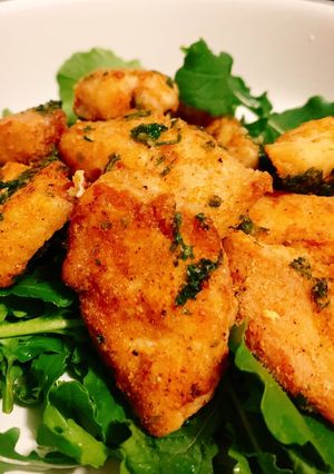 A picture of Crispy Chicken on Rocket 🚀.
