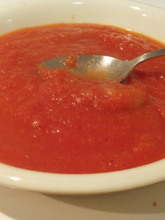 Una foto de Salsa de tomate al bull