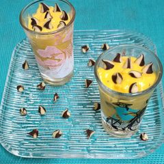 A picture of Choco Chips Mango Shrikhand Shots.