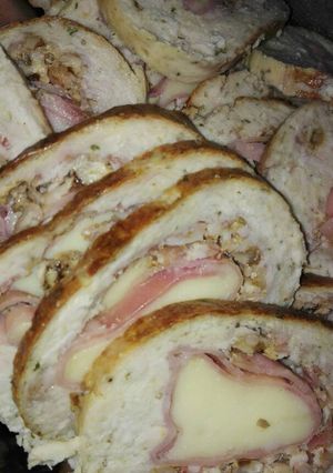 Una foto de Arrollado de pollo