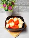 Salad Buah Merah Putih (Pepaya + Apel)
