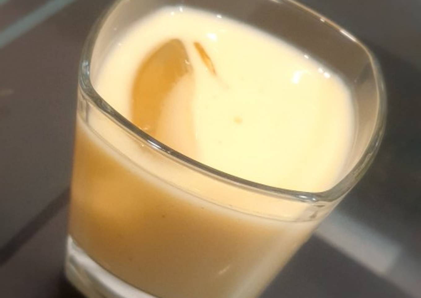 Mango milkshake