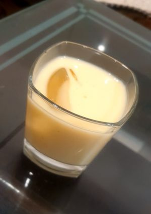 A picture of Mango milkshake.