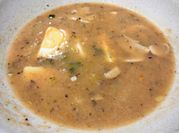 Una foto de crema de champiñon