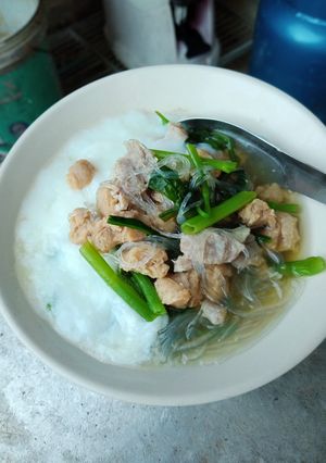 รูปของ แกงจืดวุ้นเส้นราดมูสไข่ขาว