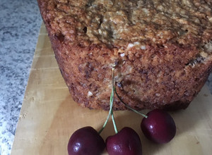 Una foto de Queque vegano avena plátano/manzana