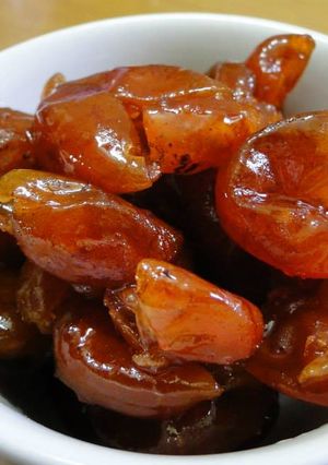 Hình của món Ô mai quất hồng bì.