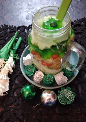 A picture of Green Custard with fruits.