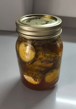 Foto principal de Pepinillos en vinagre con hierbas frescas