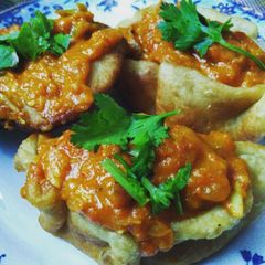 A picture of Cheesey tomato baskets.