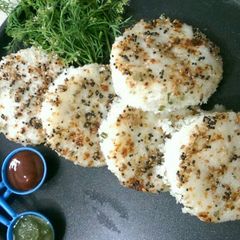 A picture of Instant suji Dhokla.