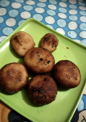 A picture of Kakara pitha.