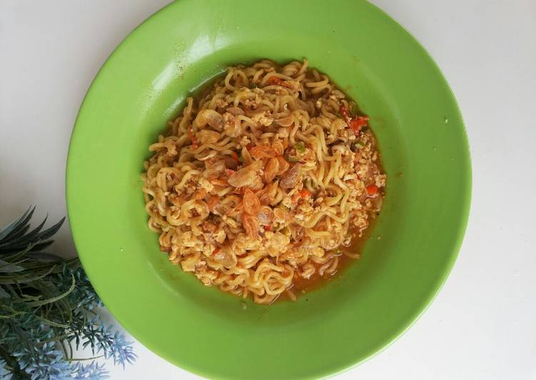Mie Goreng Nyemek with Indomie