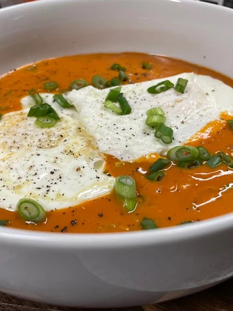 Easy Ways Make Recipes Tomato Basil with Fried Eggs the Delicious So Delicious.