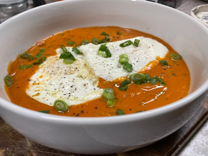 Easy Ways Make Recipes Tomato Basil with Fried Eggs the Delicious So Delicious.