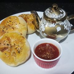 A picture of Chicken cheesy buns.