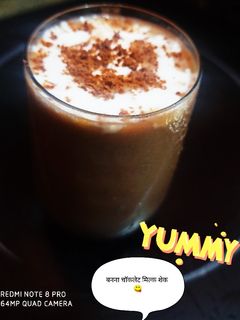चाॅकलेट बनाना मिल्क शेक (chocolate banana milkshake recipe in Hindi) रेसिपी मुख्य फोटो