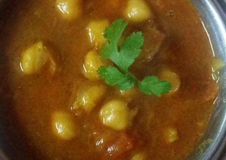 Simple Way to Make Favorite Punjabi Chana Masala
