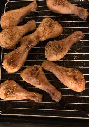 A picture of Rosemary and paprika chicken drumsticks.