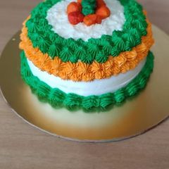 A picture of Rasgulla Rabdi Cake.