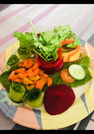 A picture of Vegetables salad.