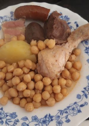 Una foto de Cocido de garbanzos