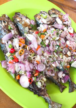 Foto resep Ikan goreng peda sambal matah