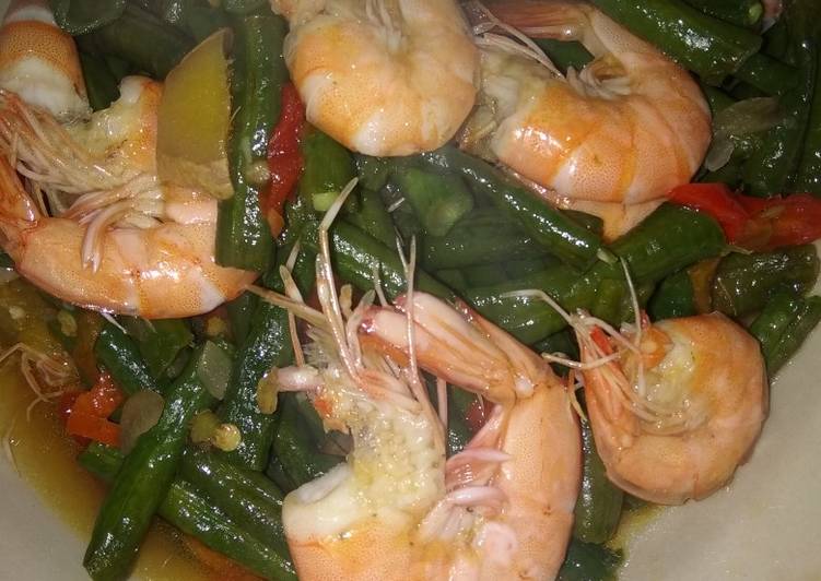 Tumis kacang panjang dan udang