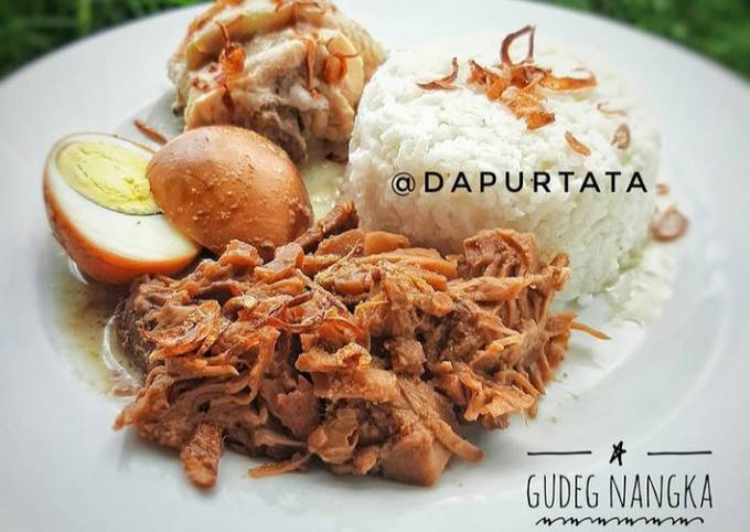 Gudeg nangka telur