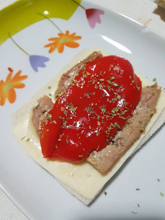 Una foto de Tosta de ventresca