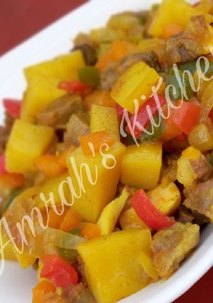A picture of Veggies potato sauce.