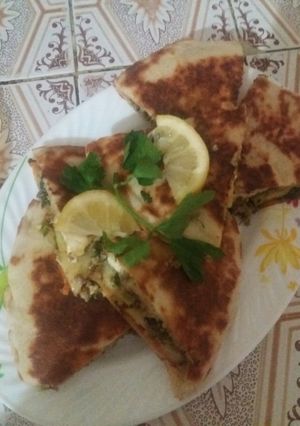 صورة لوصفة خميرة محشية باللحم 😍 تطيب اي تستوي في المقلاة 😲 أكلتي المفضلة لذيذة جداً 😋