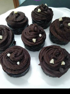 A picture of Chocolate Cupcakes.