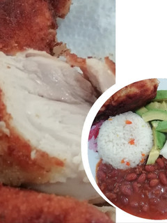 Una foto de Piernas de pollo apanadas jugosas 🐔 🥖