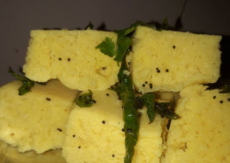 Recipe of Gujarati Dhokla in 14 Minutes for Mom