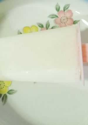 รูปของ ไอติมโยเกิร์ต ง่ายๆ คลีน