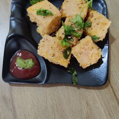 A picture of Alu suji tuk.