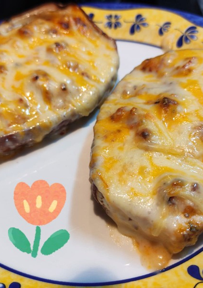 Una foto de Berenjenas rellenas de pollo, zanahoria y boniato