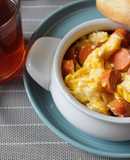 Huevos con salchichas