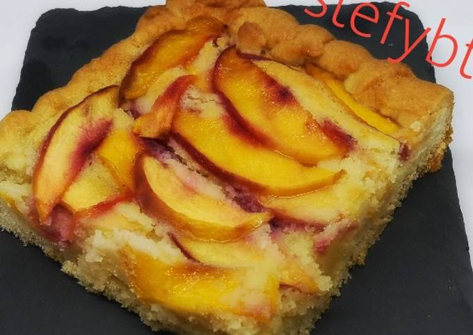 Crostata con frangipane alle pesche