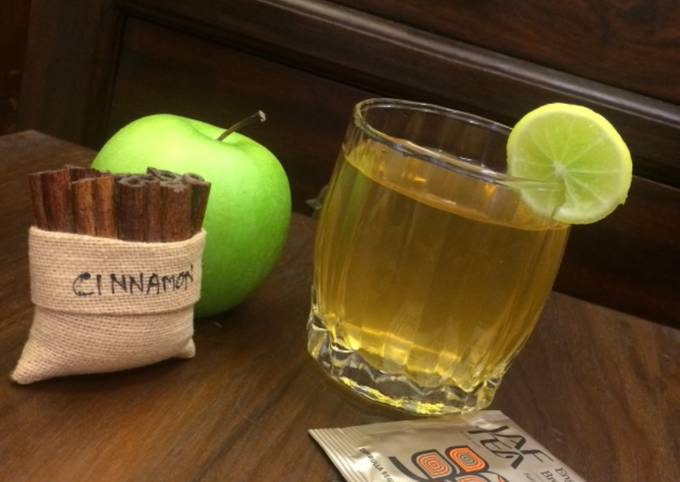 Apple Cinnamon English breakfast tea
