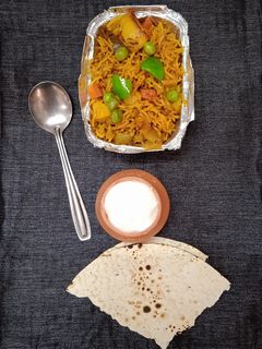 વઘારેલા ભાત (Vagharela Bhat Recipe In Gujarati) રેસીપી મુખ્ય ફોટો