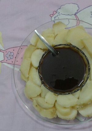 A picture of Chatpati imli chutney.