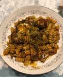 Nui xào bò bằm sốt kem chua